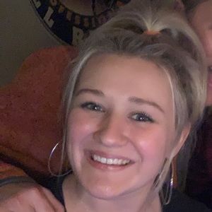 Meet your Posher, Maryssa